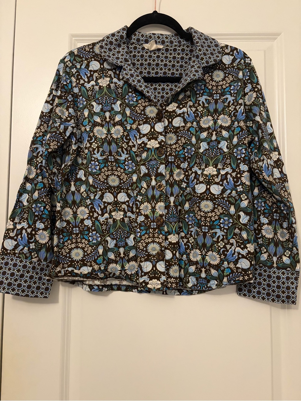 Vera Bradley Blue, Black & White Floral Button-Down Shirt